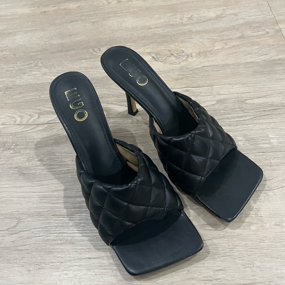 EGO Black quilted mules